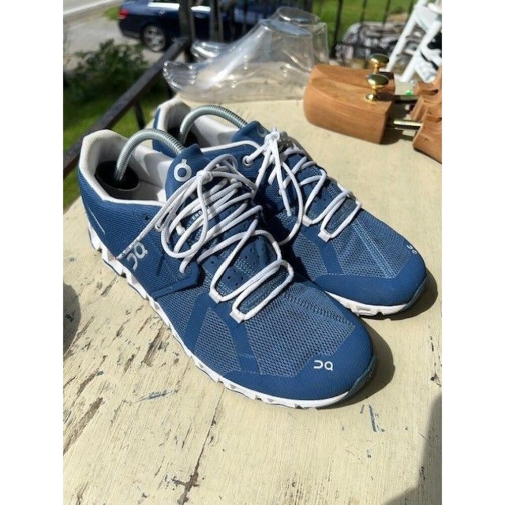 On Cloud 5 Women’s Road Running Shoes Size 9 Denim Blue And White